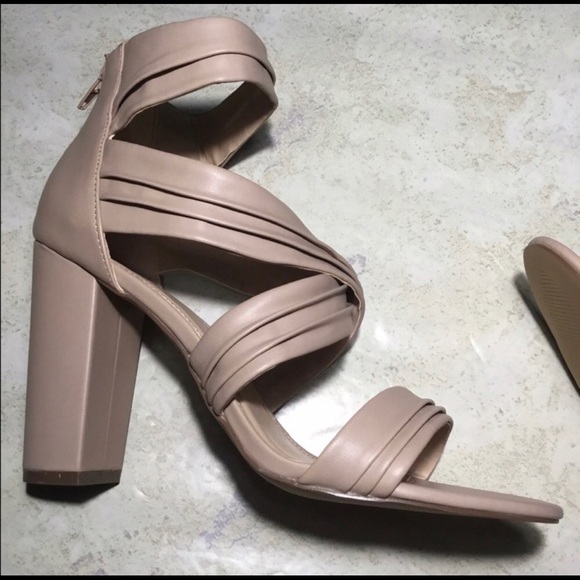 CHARLOTTE RUSSE Carissa Heels Wrap front NUDE 9 - Picture 11 of 13